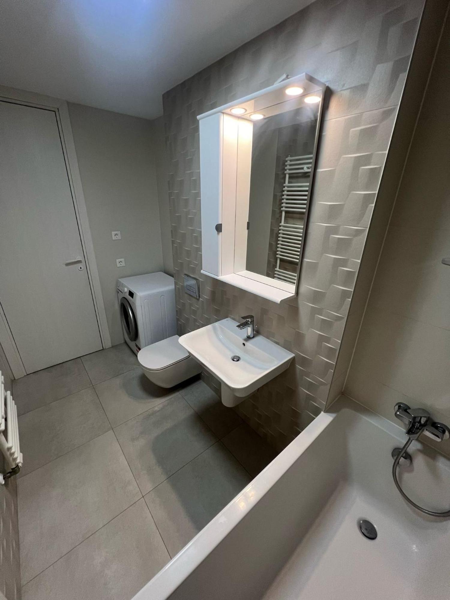 Corporate One Pipera Appartement *